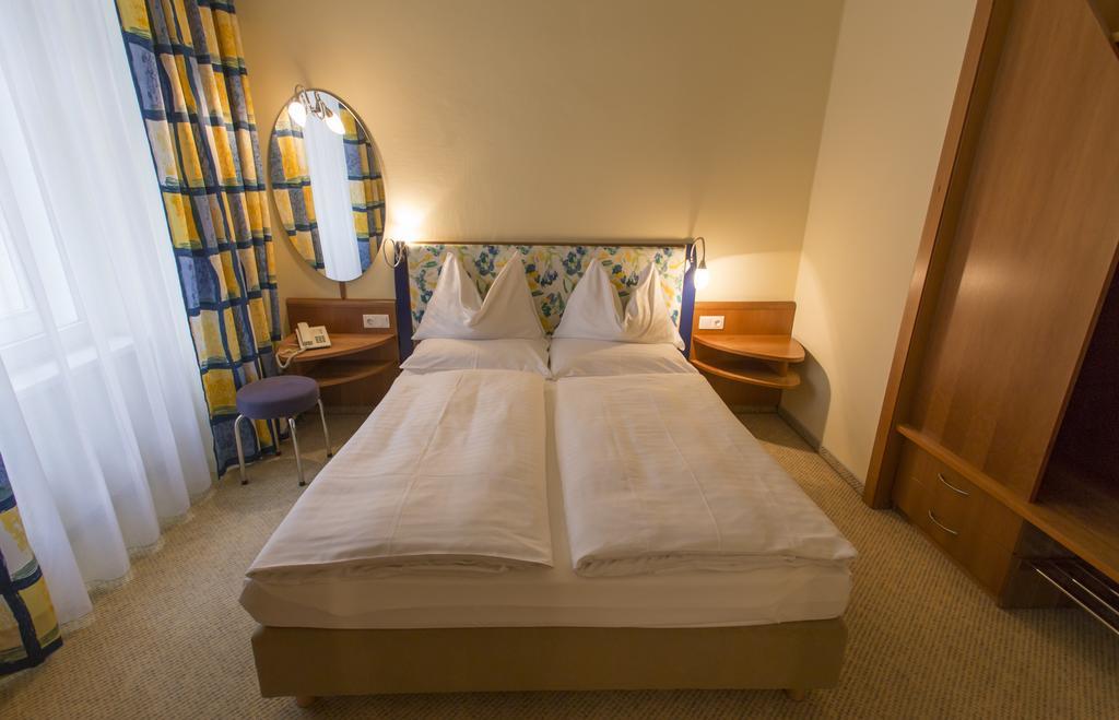Starlight Suiten Hotel Renngasse Wien Ngoại thất bức ảnh